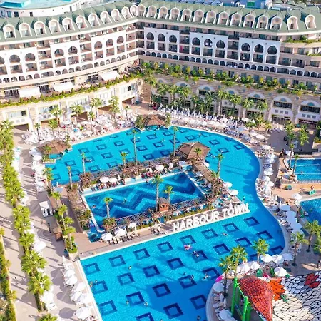 Crystal Sunset Luxury & Ośrodek wypoczynkowy 5*